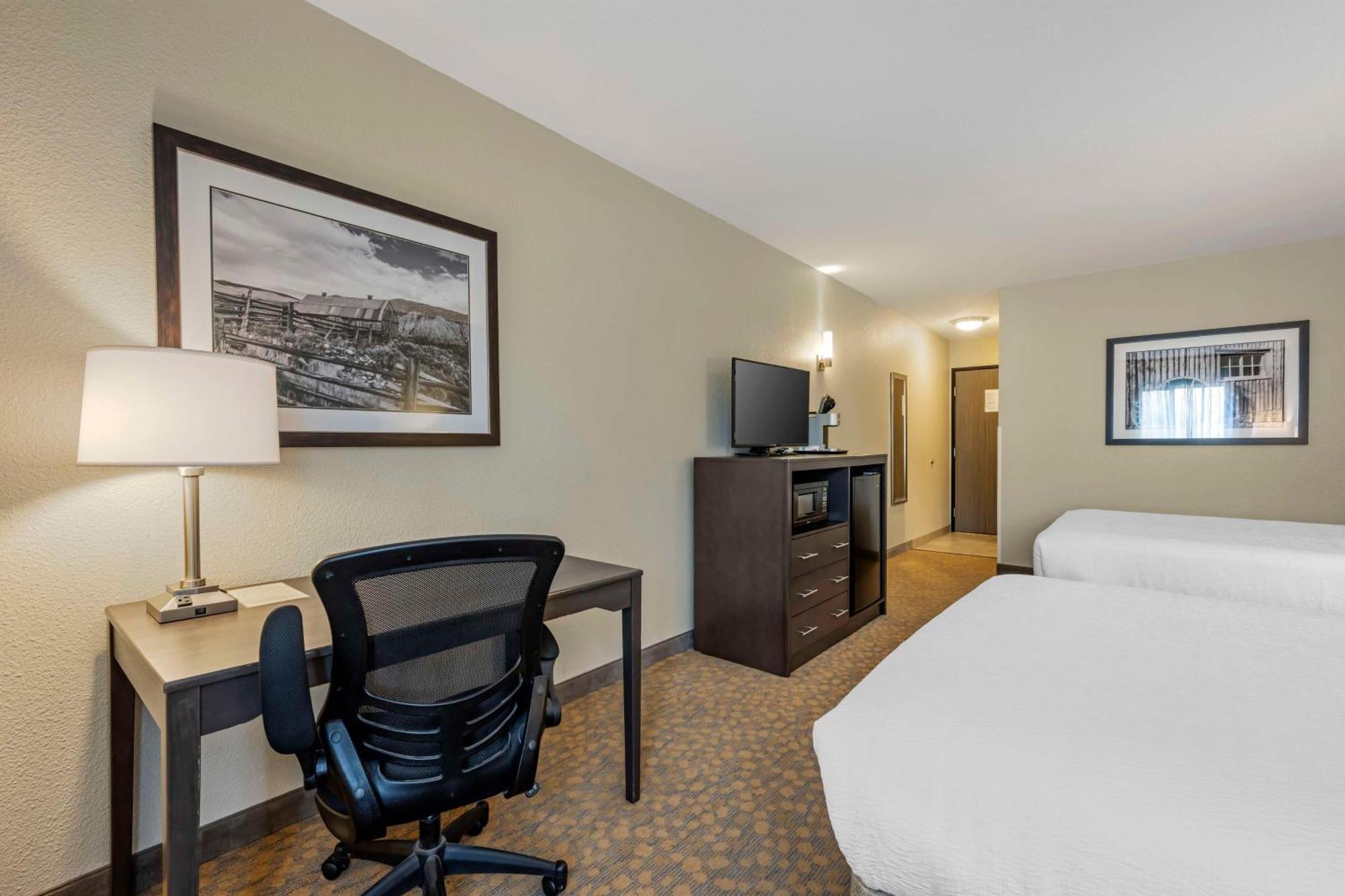 Western The At Hells Canyon Hotel